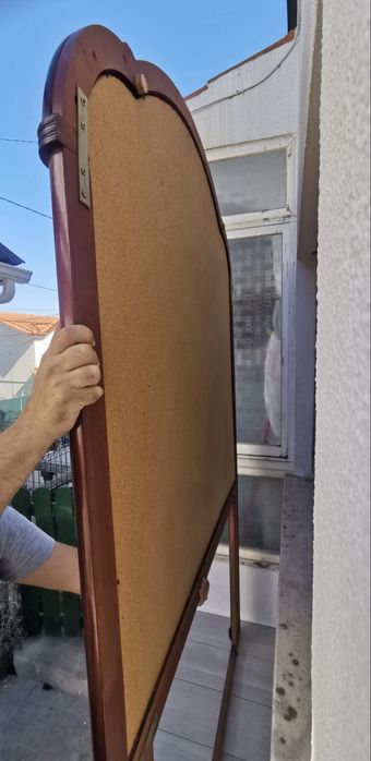 Espelho antigo em madeira