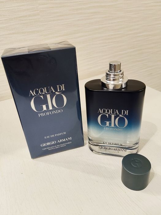 Чоловічі парфуми  Giorgio Armani Acqua di Gio Profondo
парфумована вод