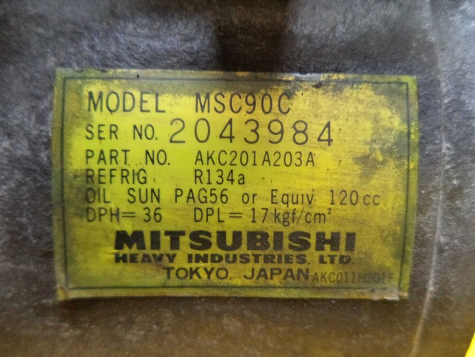 Компрессор кондиционера Mitsubishi Carisma Colt Lancer Volvo V40