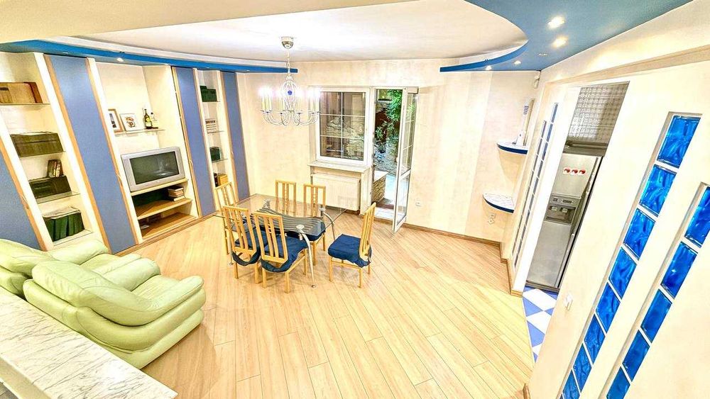 Будинок для душі й творчості та ще й в Центрі! 200 м² розкошу і статку