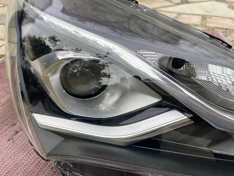 oticas frontais ESQ/DT toyota yaris III . fase 3 . 17-20