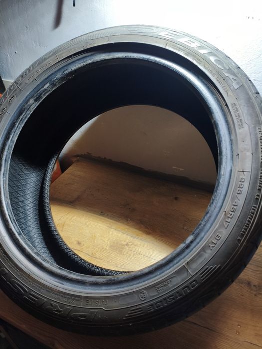 Dębica Presto UHP2  225/45/17