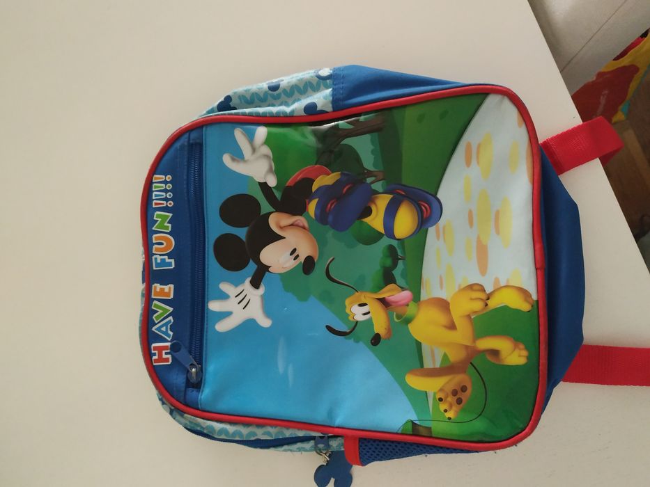 Mochila Mickey em óptimo estado