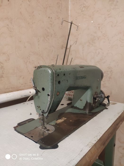 Швейна машинка Textima