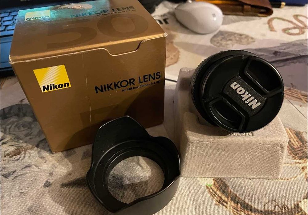 Zestaw fotograficzny NIKON D90 + osprzęt