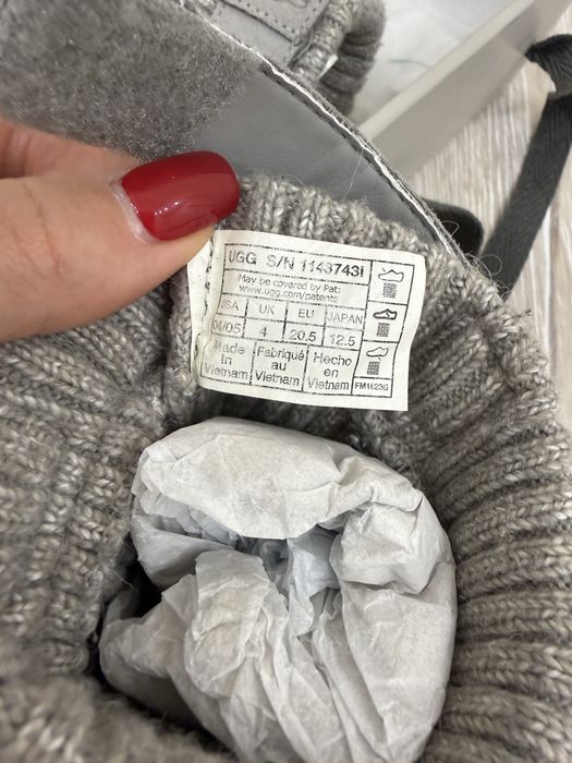 Ugg , пинетки осень  20,5 размер 12,5см
