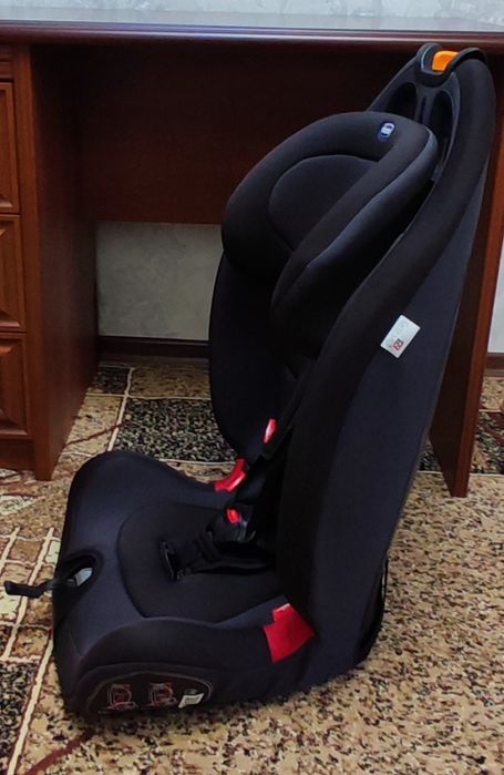 Автокрісло Chicco Gro-Up