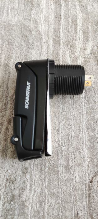 Rokkcharge+ gniazdo USB