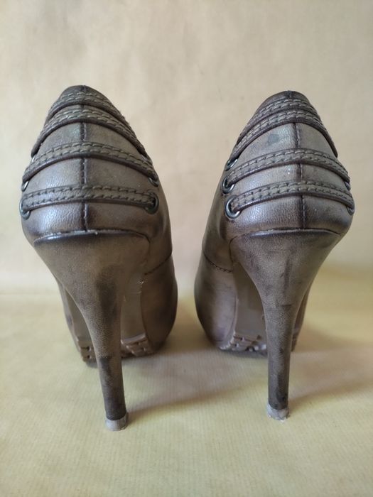 Sapatos tam. 35 como novos