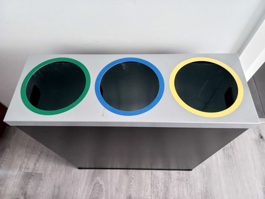 Ecoponto em metal novo "Staples"