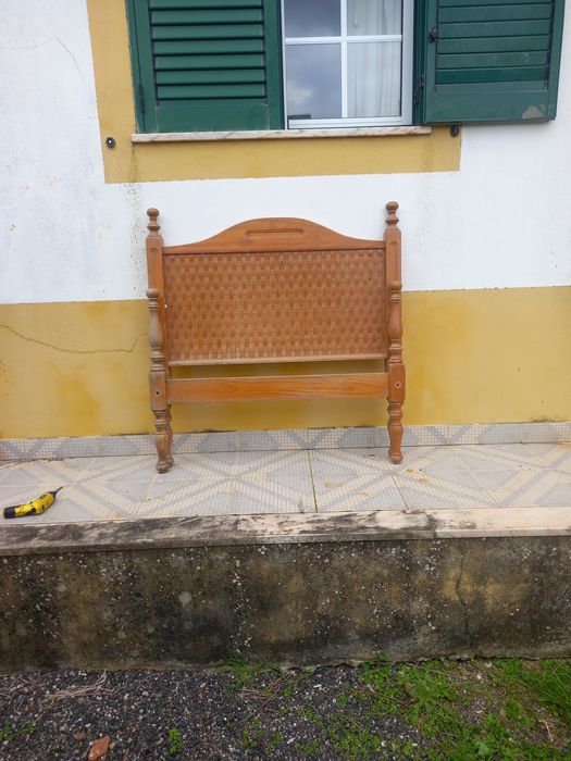 ..cama..pessoa....em optimo estado