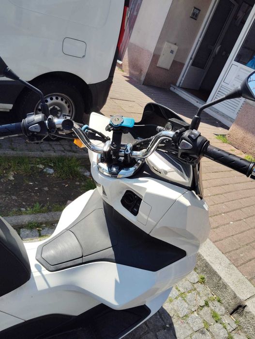 Vendo Moto PCX 2022 impecável