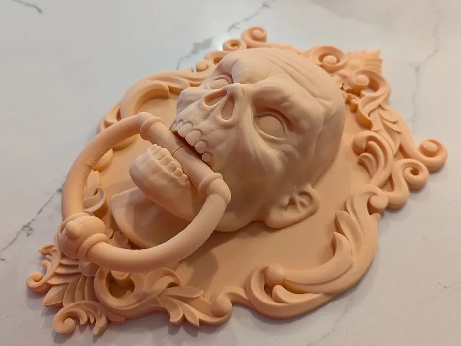 Batente de Porta Zumbi Assustador