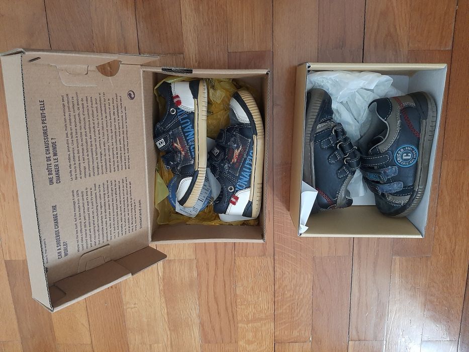 2 pares sapatilhas Chicco tamanho 24