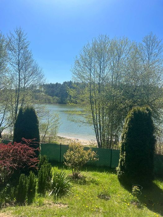 Działka nad jeziorem