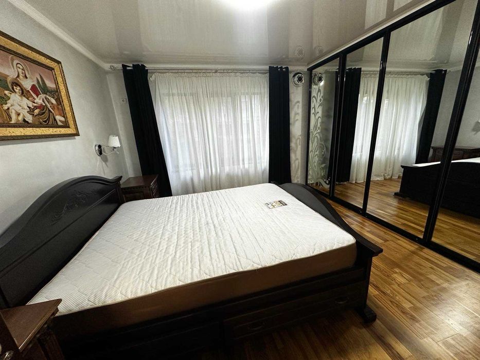 Продається квартира у м. Тячів