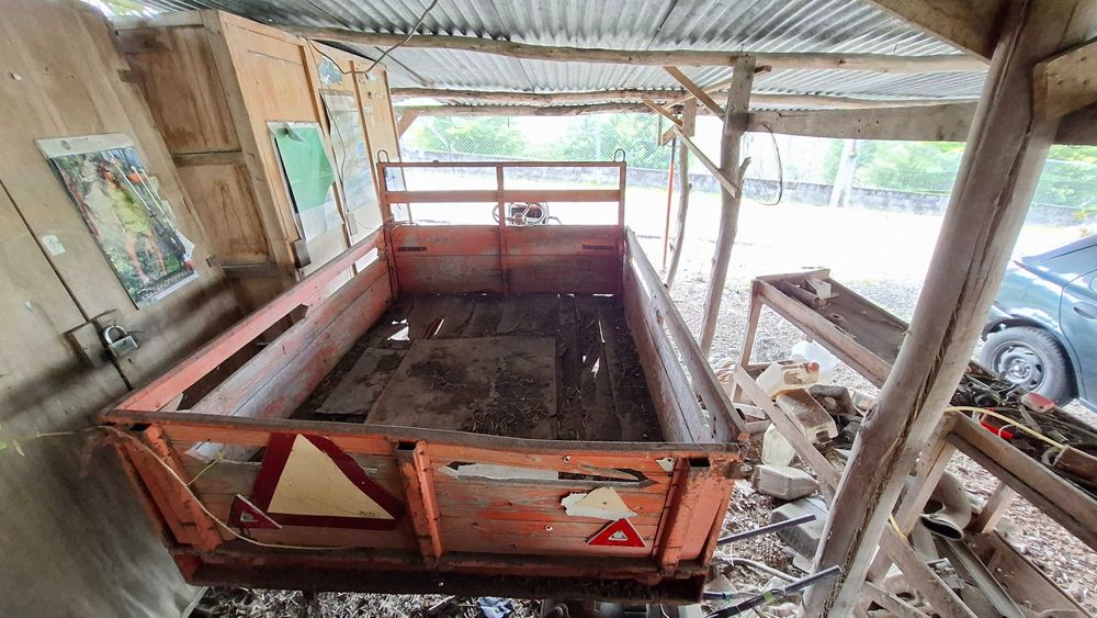 Alfaias agricolas - Motocultivador com atrelado