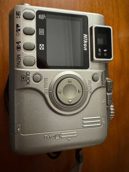 Máquina Fotográfica NIKON Coolpix 4300 DIGITAL - Colecionadores