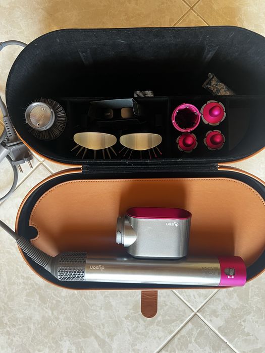Продам фен DYSON