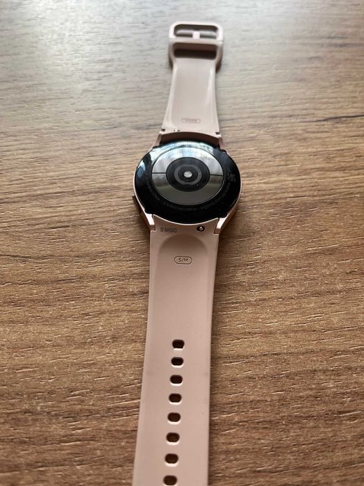 Samsung Watch 4 40mm *SUPER STAN*