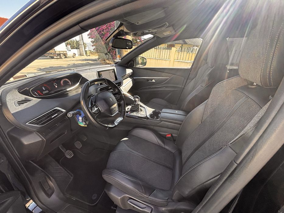 PEUGEOT 5008 1.5 BlueHDi GT Line CX Manual FULL EXTRAS