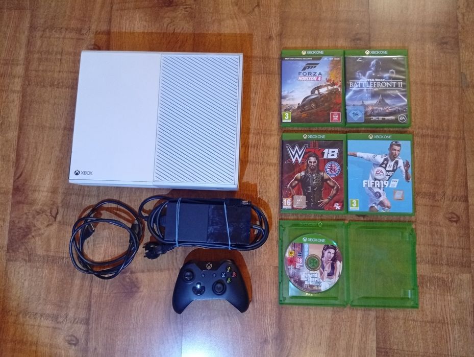 Xbox one 500Gb plus gry