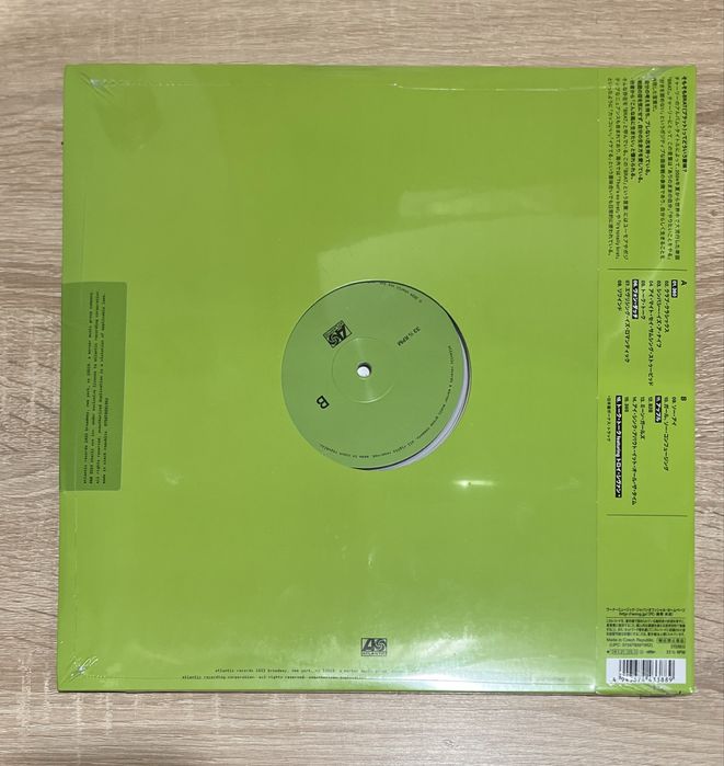 [exclusive] Charli xcx - BRAT (Japan Edition) LP vinyl.