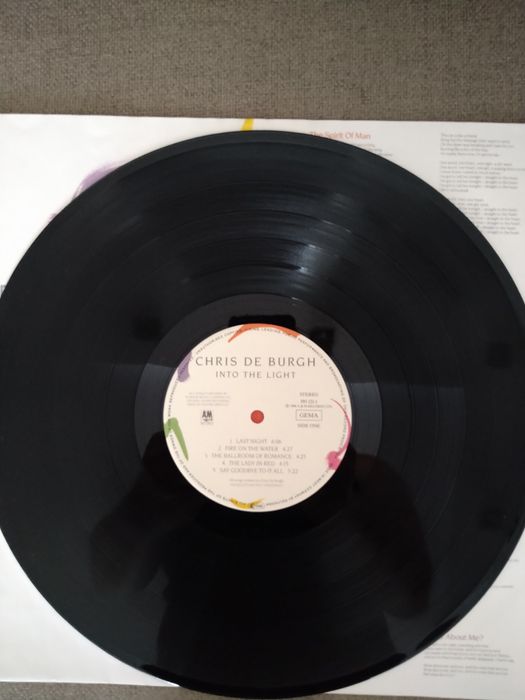 Chris de burghe into the light