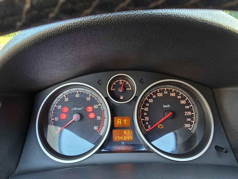 Opel Astra H 2004