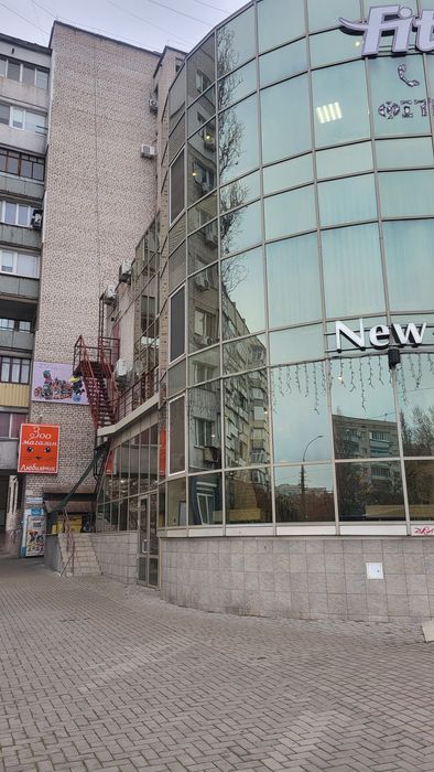 Продаж 1кв на проспекті Центральний