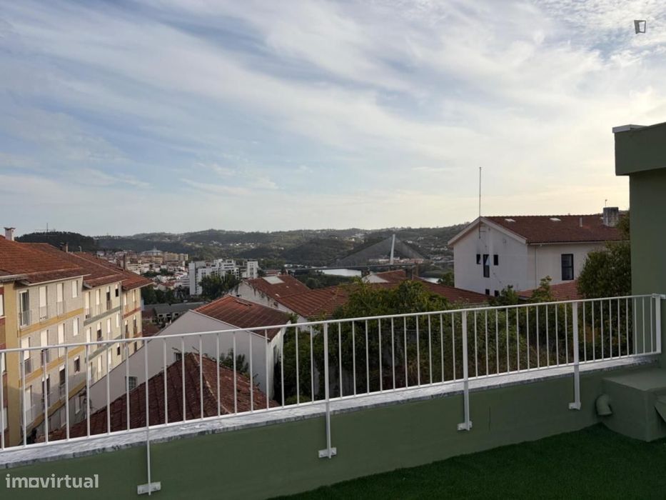 Estúdio - localizado em Alta Universitária Coimbra