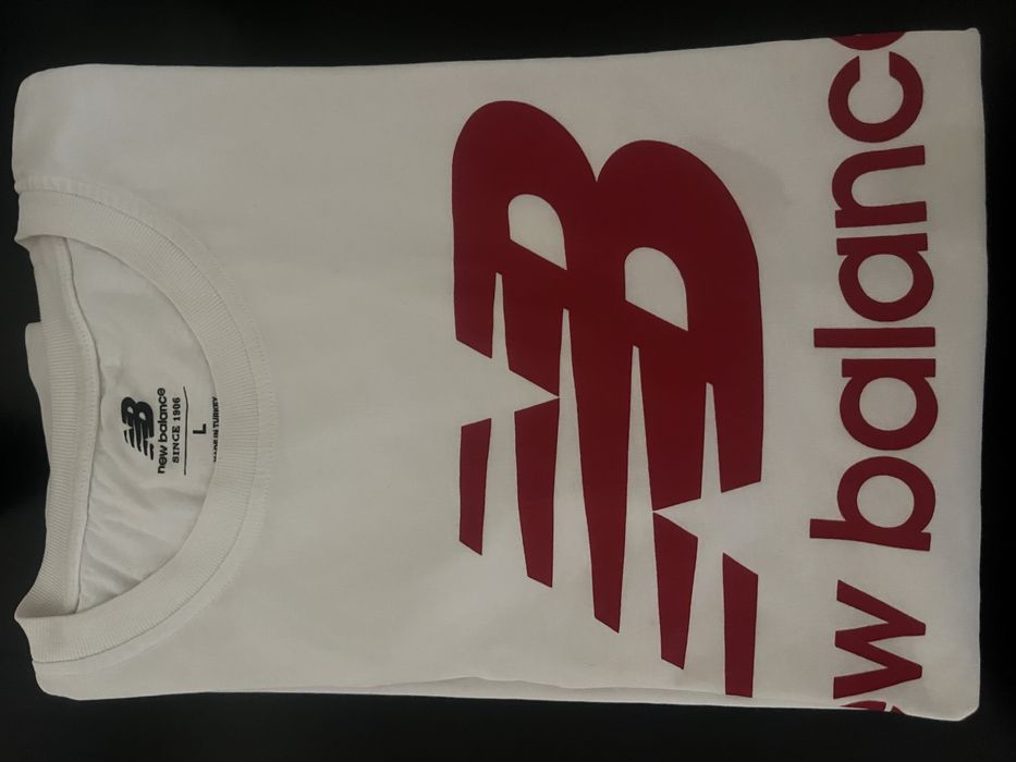 Tshirt New balance Casaco Dkny original  & adidas e tshirt levis originais L
