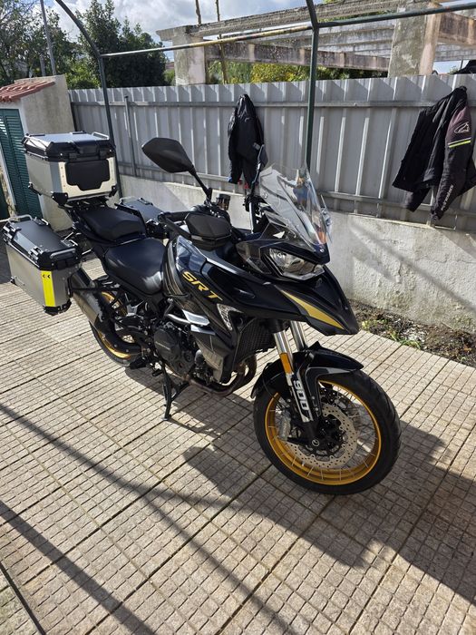 QJ Motor SRT 900 SX