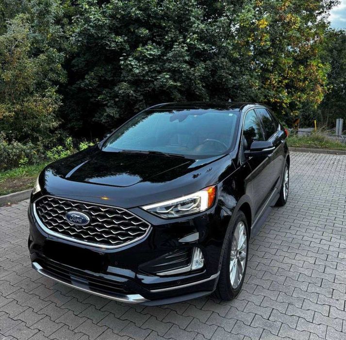 Ford Edge 2022p Titanium