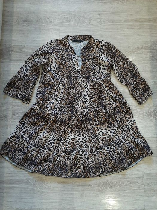 Плаття, р. S, дуже гарний тигровий принт