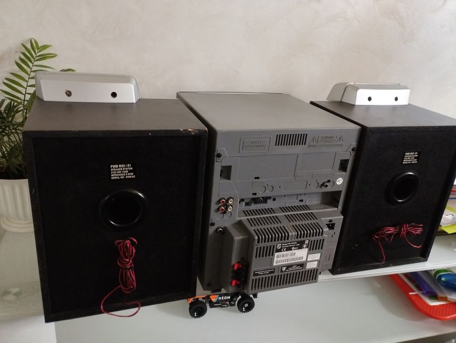 Музичний центр Philips FW-R55/22