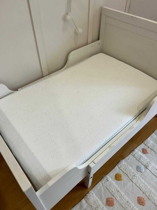 Cama infantil extensível IKEA SUNDVIK + colchão VYSSA + estrado LURÖY