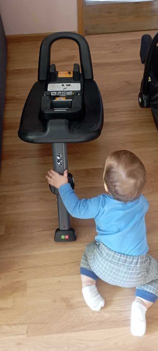 Fotelik Joie i-Snug z bazą i-base advance