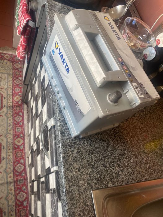 Bateria Varta 12v 74Ah 750A ( sem start stop)