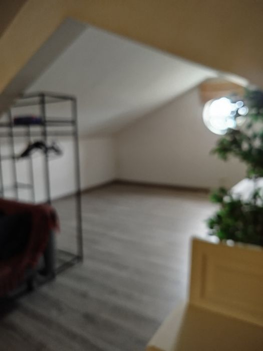 Alugo quarto a estudantes
