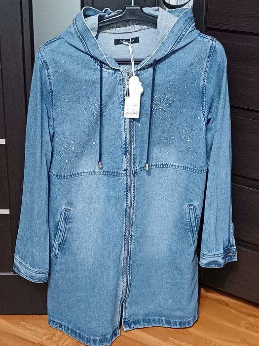 Джинсовая куртка.