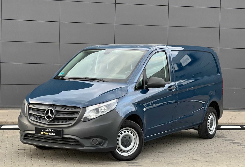 Mercedes-Benz VITO 109  3-osob Klima Tempomat Bluetooth USB Parktronik HAK FV 23% Oryg Lakier