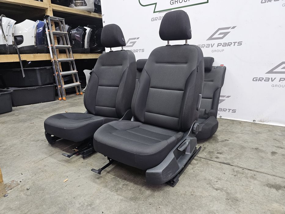 Салон Сидіння Сиденья VW E-Golf Golf 7  Hatchback  Airbag