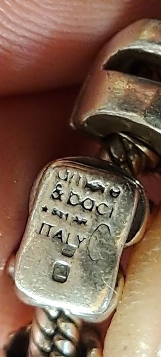 Pulseira em prata da Bacio.