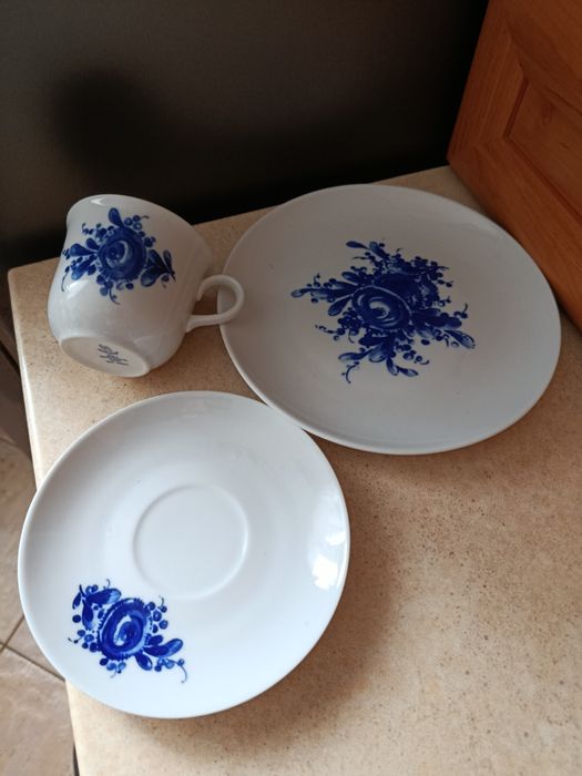 Śliczne stare trio porcelana Henneberg
