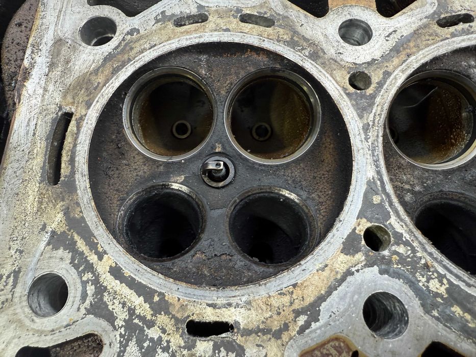 Головка ГБЦ на запчасти opel astra vectra zafira 2.2  z22se 24462304