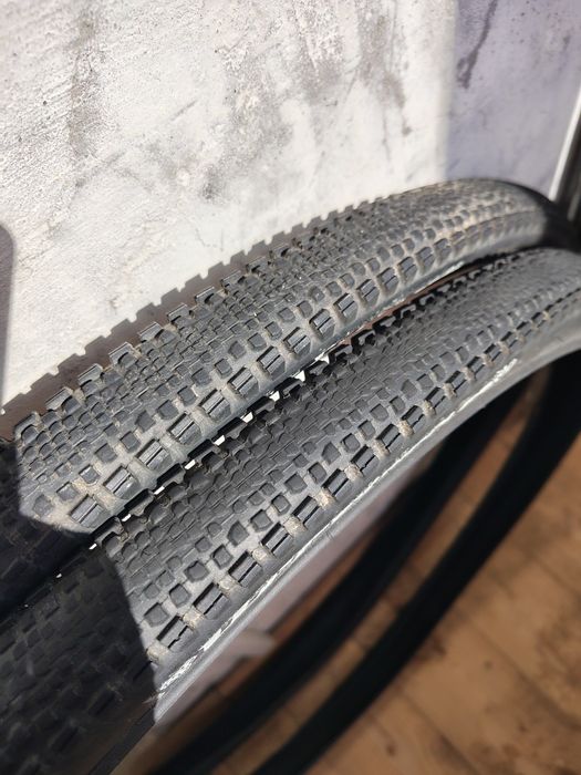 2 покришки WTB Riddler 700/37c