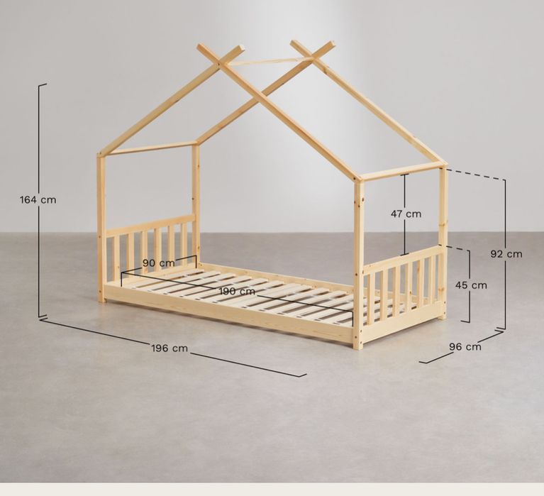 Cama montessori em pinho natural