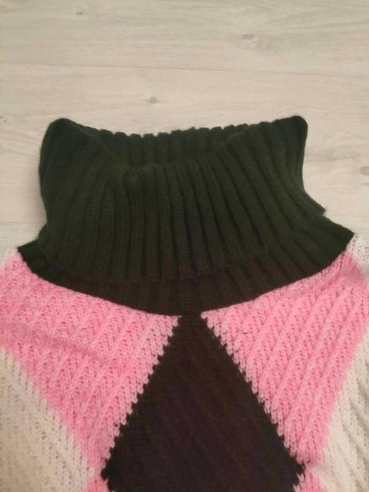 Sweter golf w różowe romby Lidia Kalita