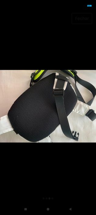 Bolsa motard fixa na coxa